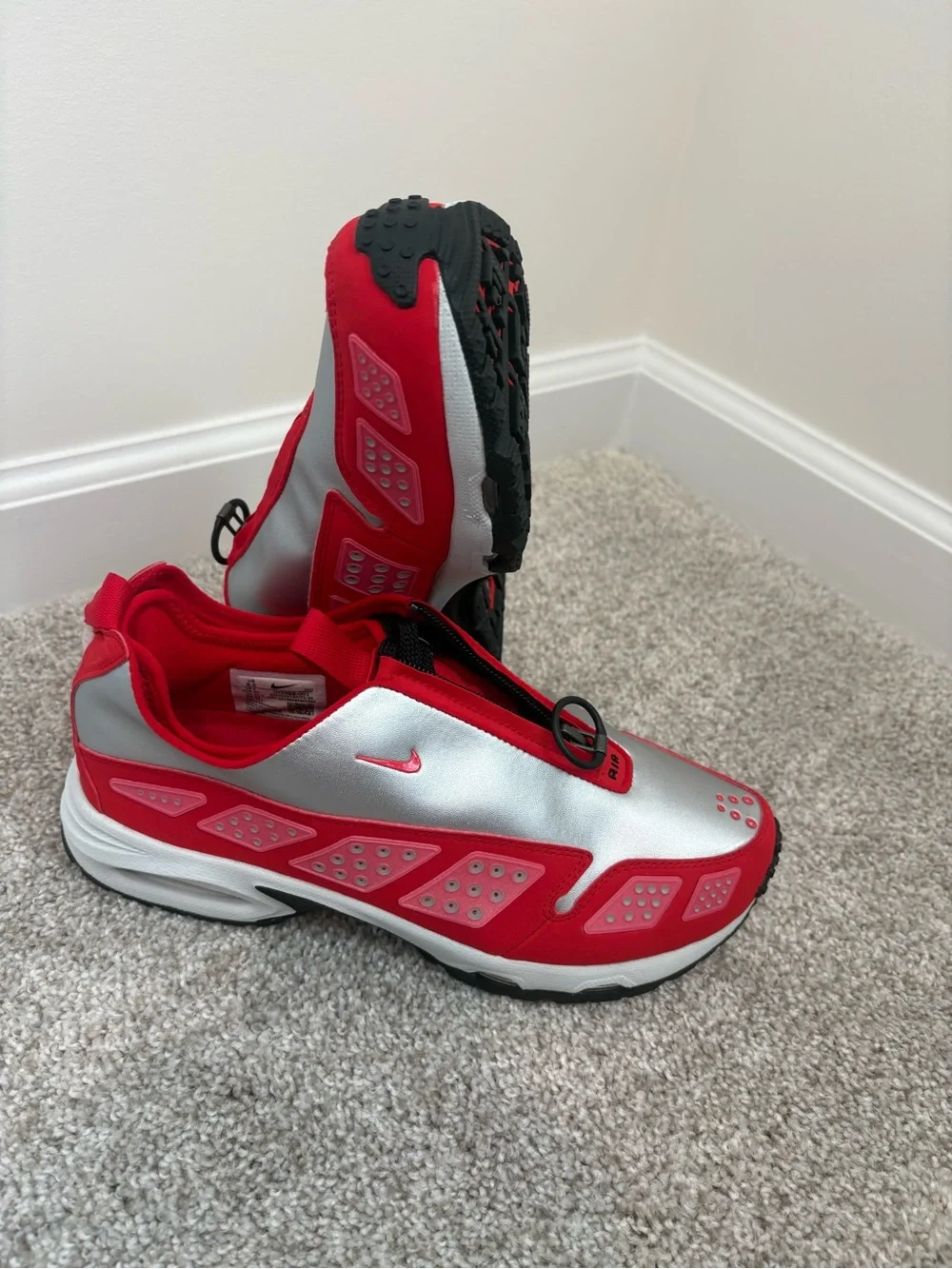 Nike Air Sunder Max Slip-On Sneakers - Red / Silver